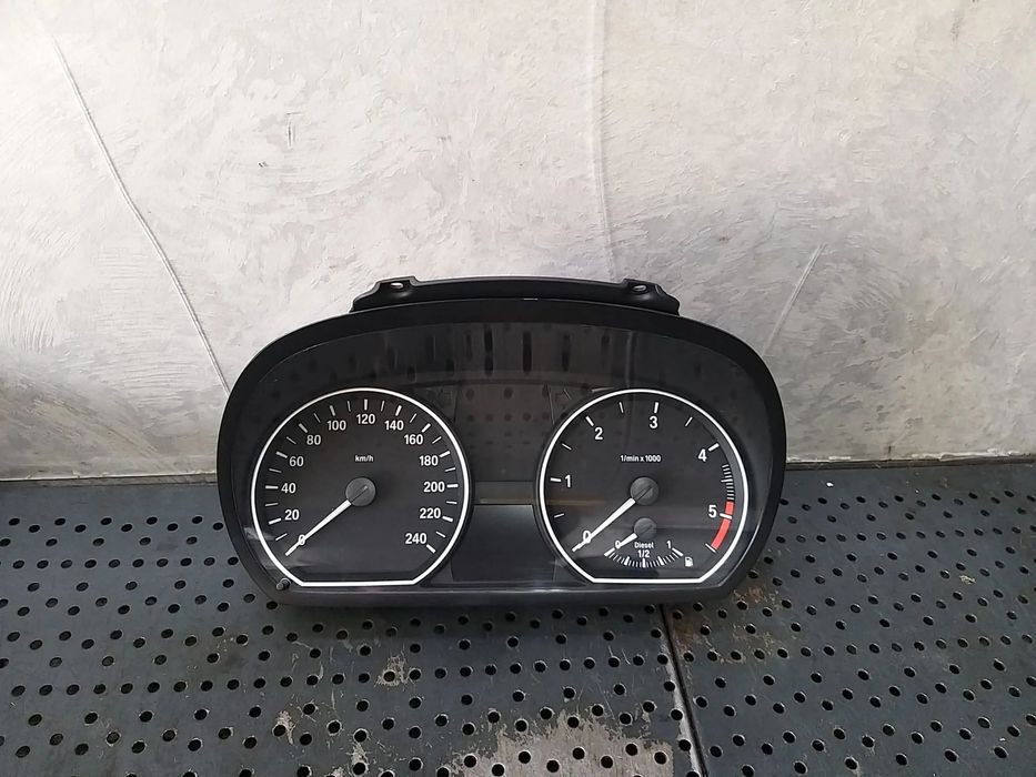 Ceasuri bord diesel bmw seria 1 e87 e81 102495284 916682101 ik916682101e