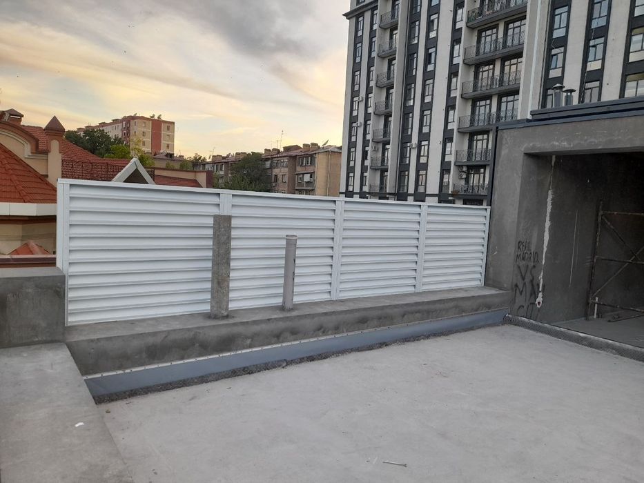 Жалюзи, заборы.  Изготовление металический заказов.