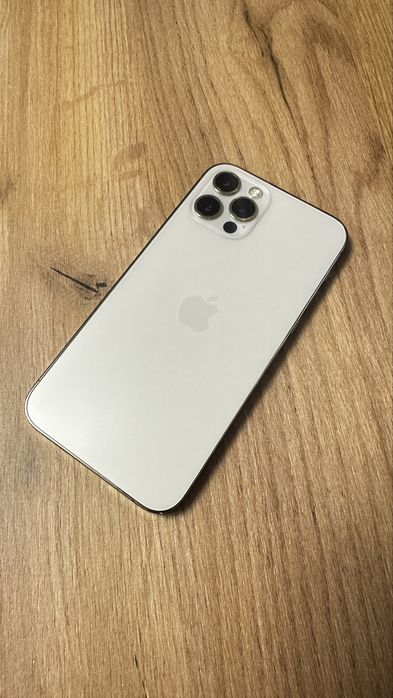 Продам Iphone 12 pro айфон 12 про
