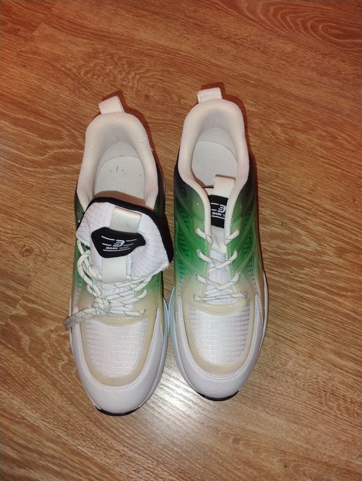 Маратонки 44номер