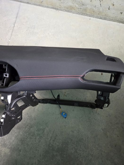 Таблото Пежо308GT