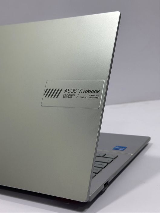 Asus vivobook i3