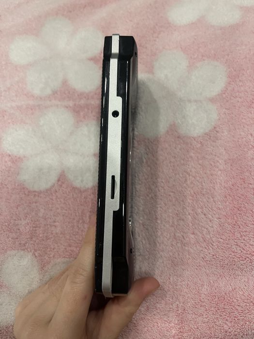 Продам Sony PSP 2000 (Slim)