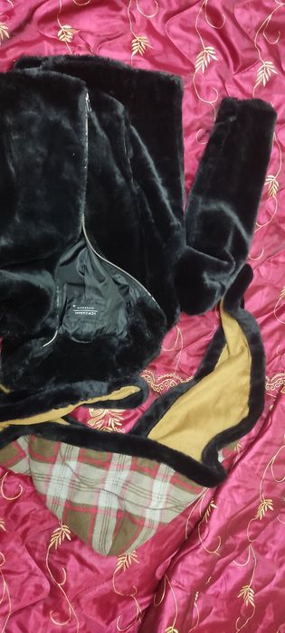 Продаю осенние куртки