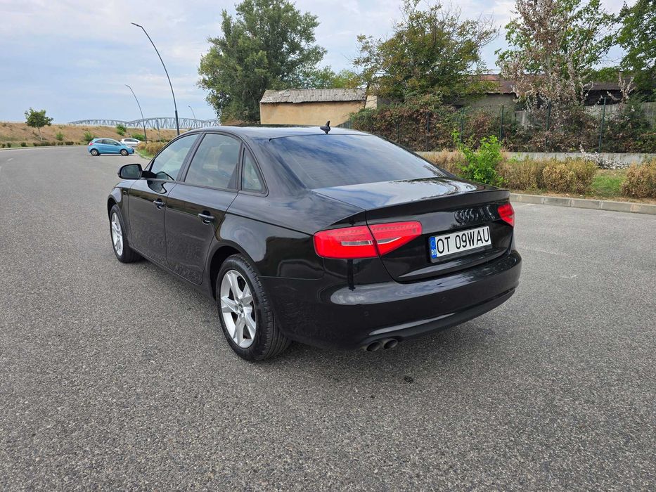 AUDI A4 2012 — imagine 4