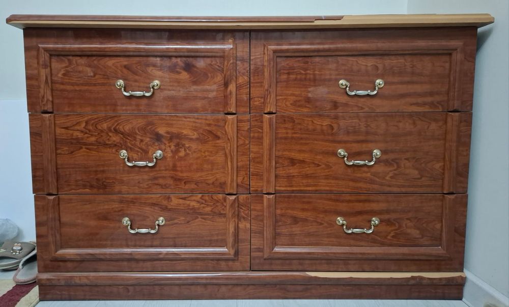 Спальный гарнитур