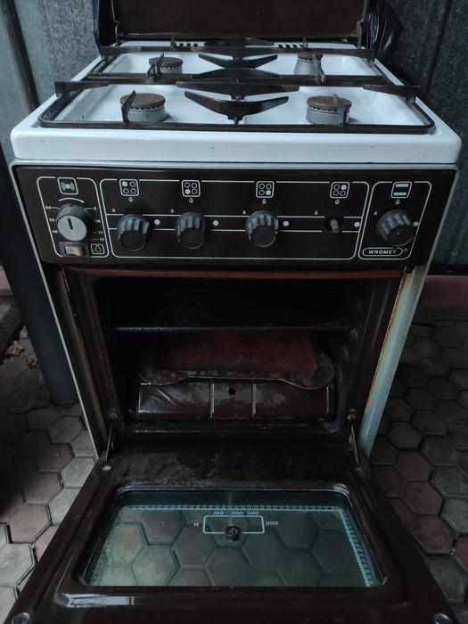 Продам газ плиту