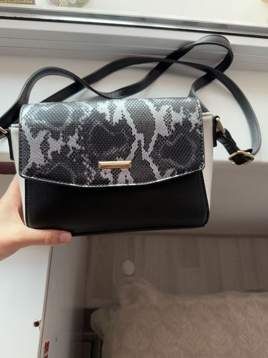 Дамски чанти нови