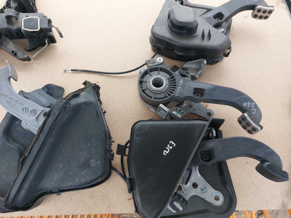 Педал ръчна спирачка Мерцедес W211 W203