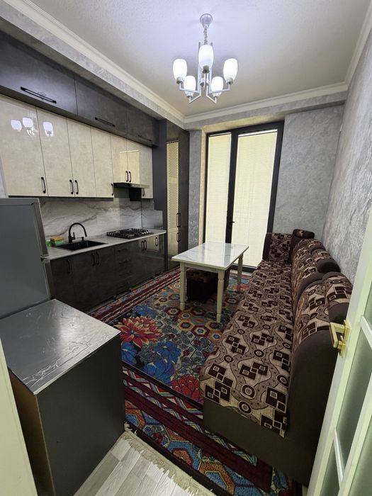 Kvartira Nurafshon Saroy