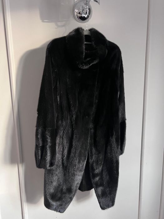 Продам норковую шубу