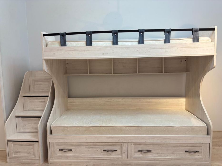 Продается Двух яростный кровать