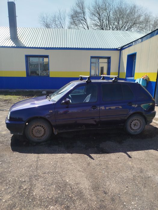 Продам Гольф 3 объем 1.8