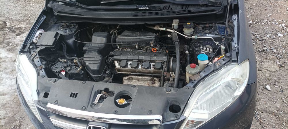 Honda FRV на части