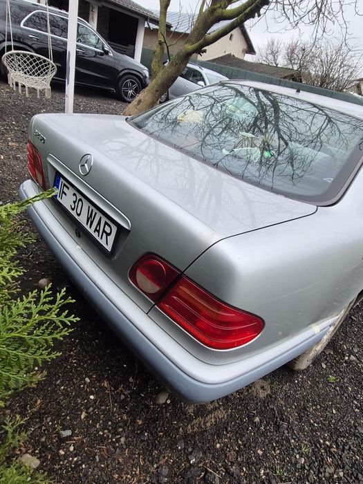 Mercedes E class w210 230 E