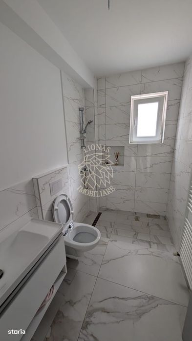 Spatiu comercial 2 camere 50 mp-balcon-parcare- Zona Han