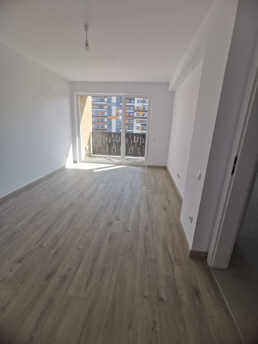 2 camere decomandat Tractorul