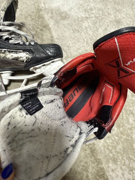 Продам коньки BAUER