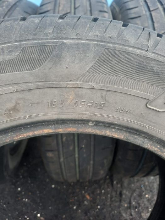 Продам резину 185/65 R 15
