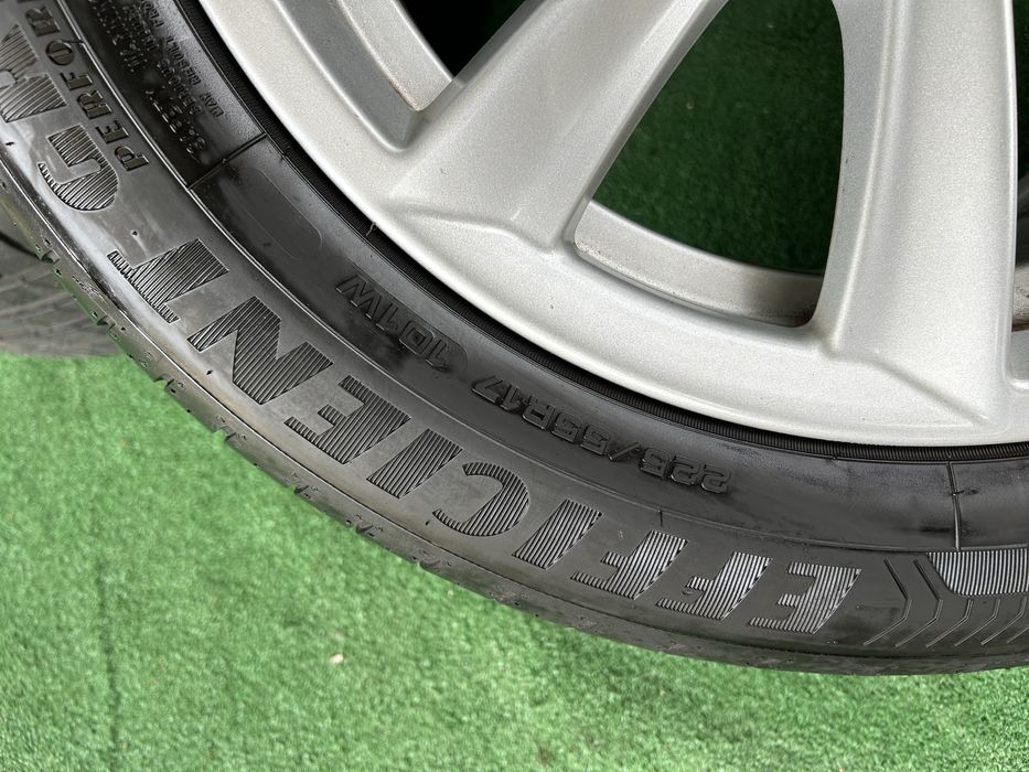 5x120 17 за vw transporter T5 T6 със летни гуми goodyear