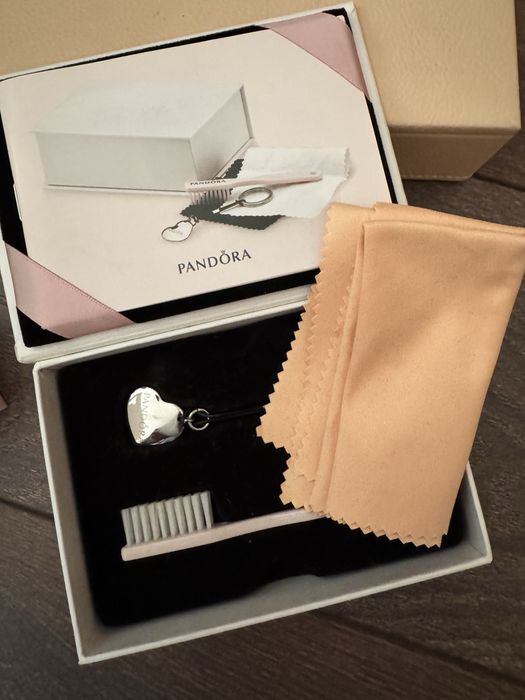 Pandora талисман “Ключ към моето сърце”