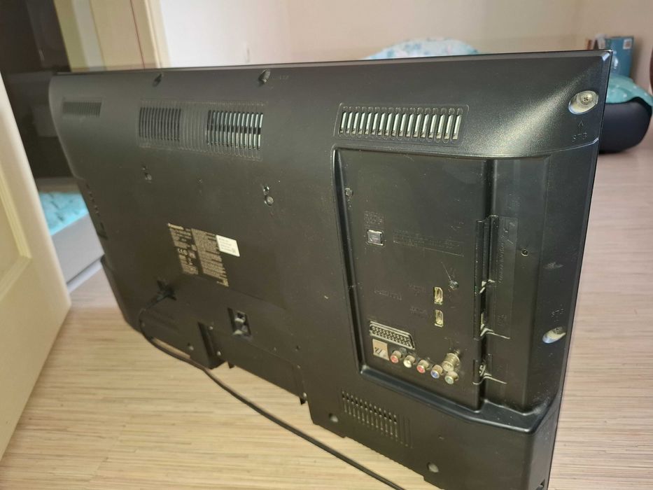Телевизор Panasonic, модел TX-32CS510E, 32 инча