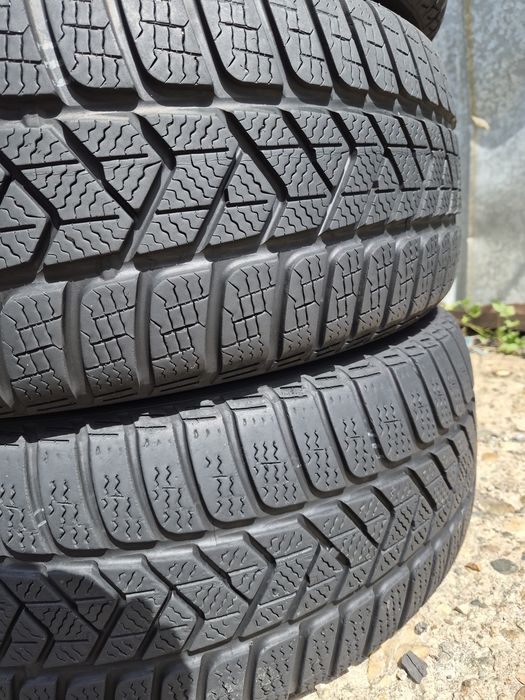 4бр. 215 55 16 Pirelli зимни.