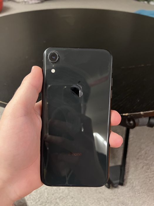 Продам айфон xs акб 77