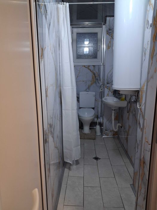 Дава се под наем Етаж от къща в Перник, Клепало - 90 кв.м за 298.86 € - Снимка #6