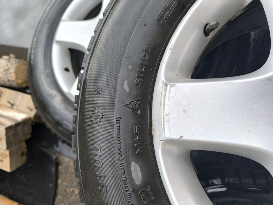 Продам шины с дисками