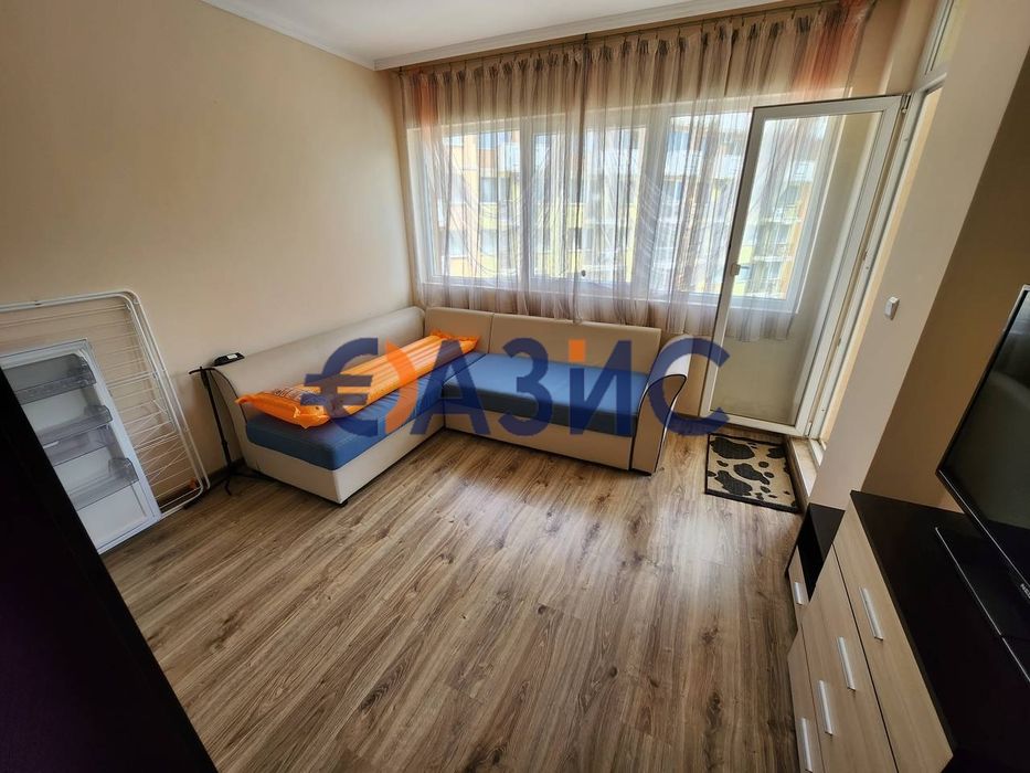 Продава се Двустаен апартамент в к.к. Слънчев бряг - 51 кв.м за 1216 €/кв.м - Снимка #5