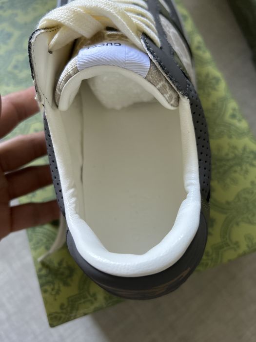 Gucci  новые 43р подойдет на 42р