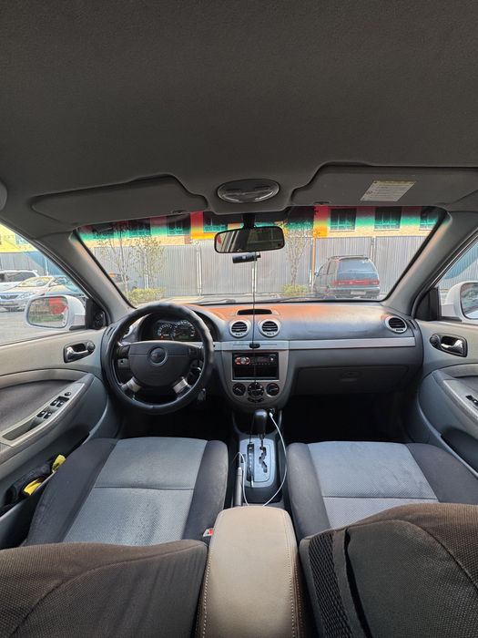 Chevrolet lacetti 2011