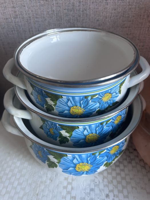 Продам посуду кастрюли