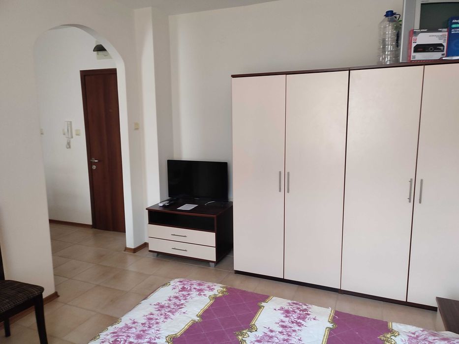 Под наем апартамент с две стаи в Свети Влас Целогодишно