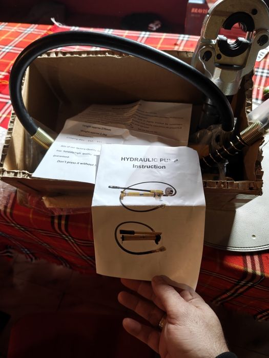 Хидравлични крампващи клещи