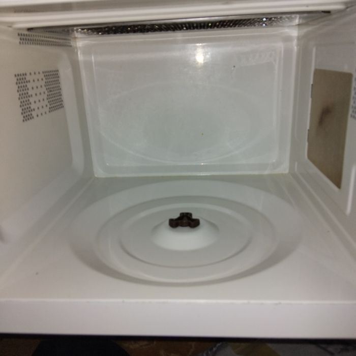 Cuptor cu microunde cu multiple functii