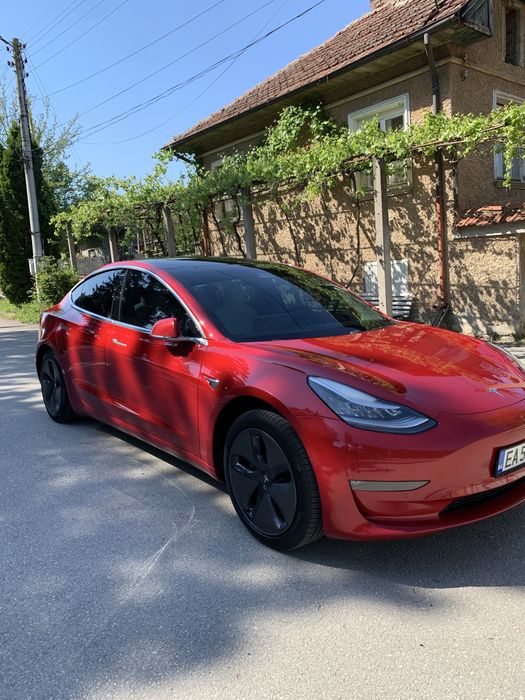 Tesla model 3 Long Range