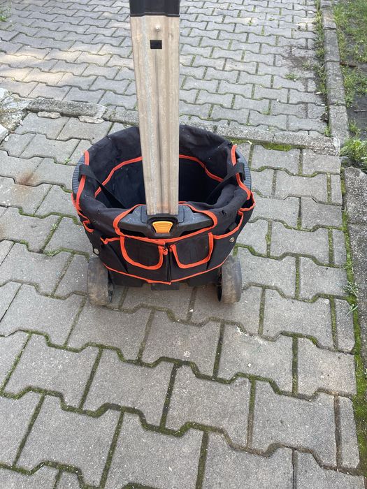 Galeata ptr scule cu roti