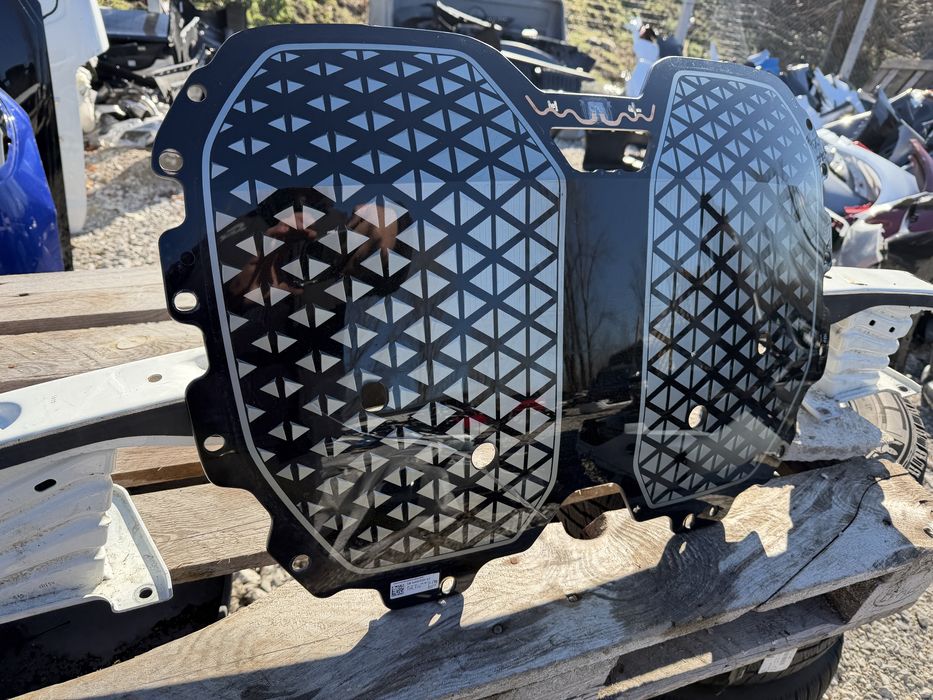 Решетка BMW IX20/I20