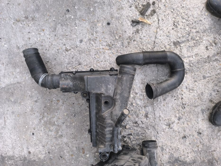 Carcasa filtru aer Golf 5 Passat b6 Touran Octavia 2