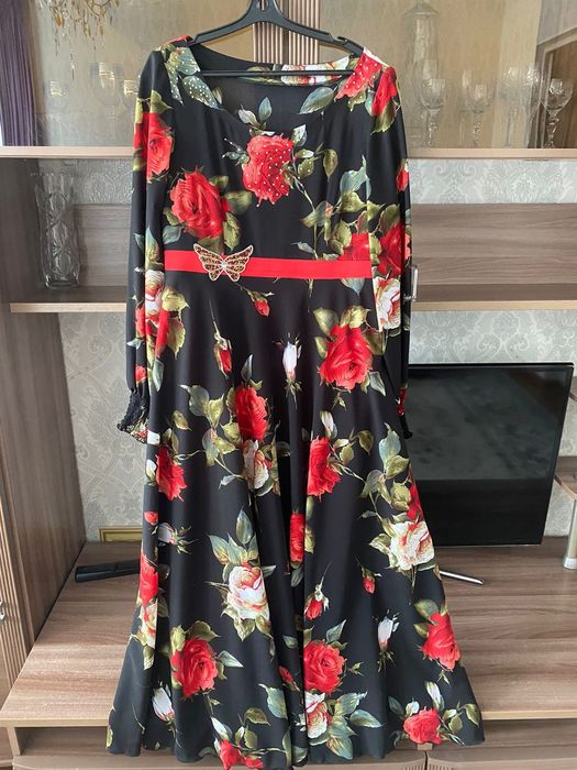 Продаю платья Турция