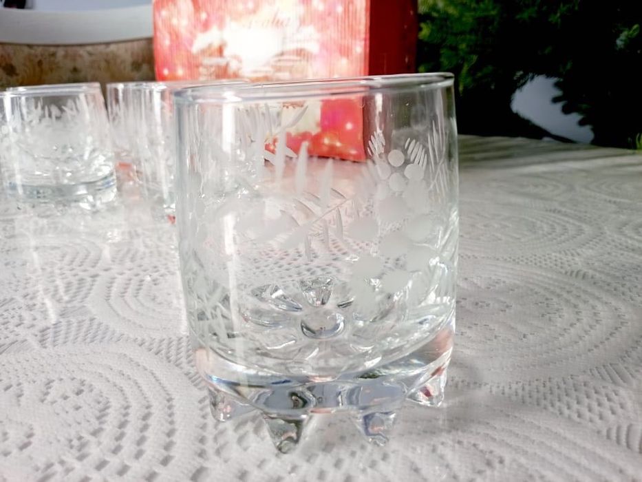 Продам стаканы с рисунком