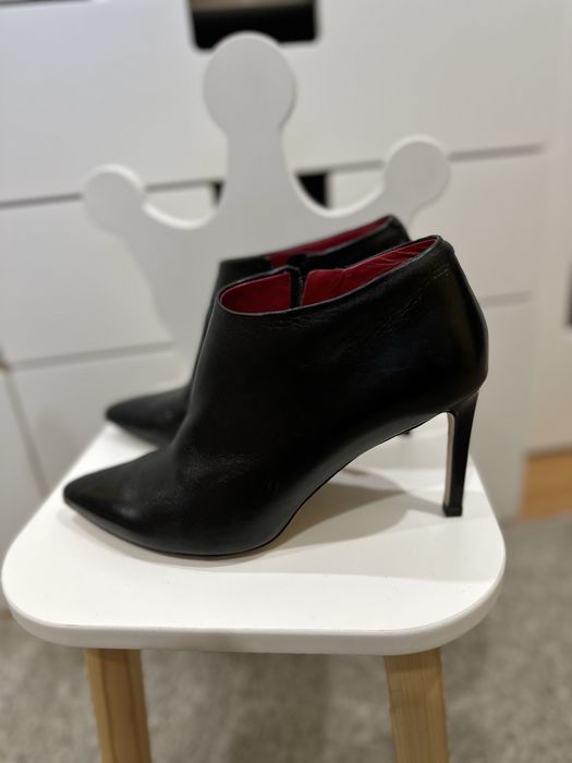 Кожанные ботильоны 39-40р