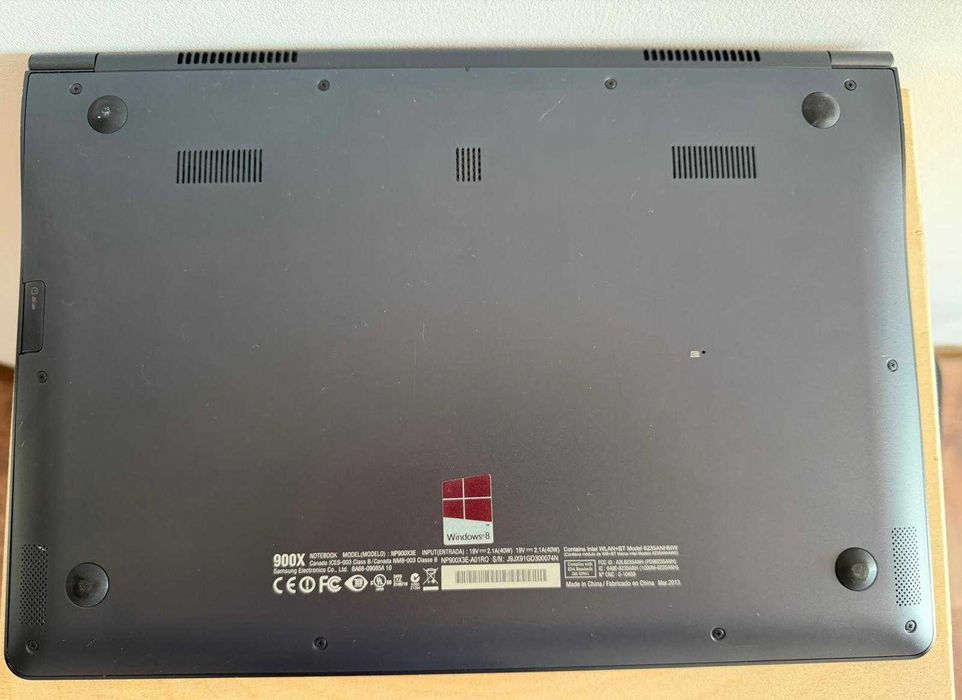 Laptop Samsung Series 9 Ultrabook (NP900X3E-A01RO)