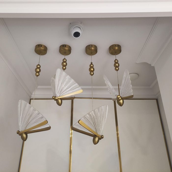 Люстры и светильники