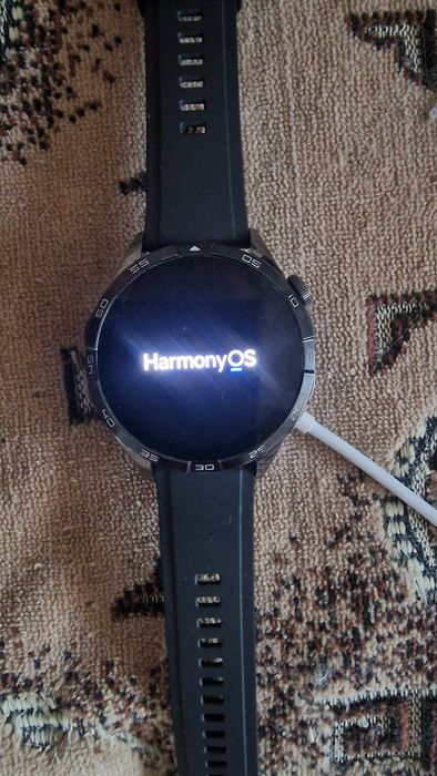 Продам смарт часы huawei watch gt 4