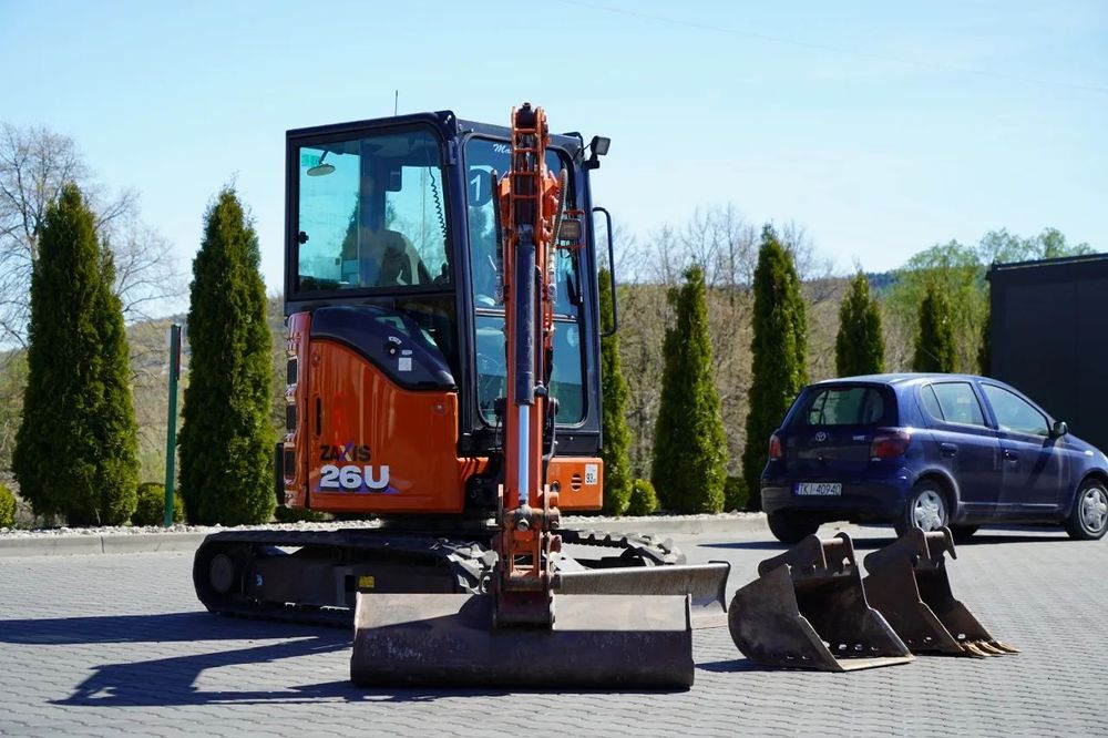Hitachi ZX26U-6 CR / MINI EXCAVATOR / 2022 / 1900 ORE / SET CUPĂ