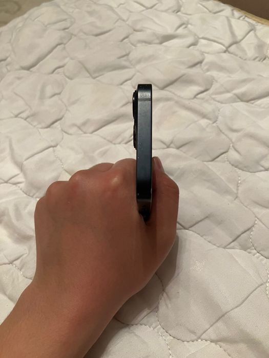 Продам iPhone 13 mini 128gb