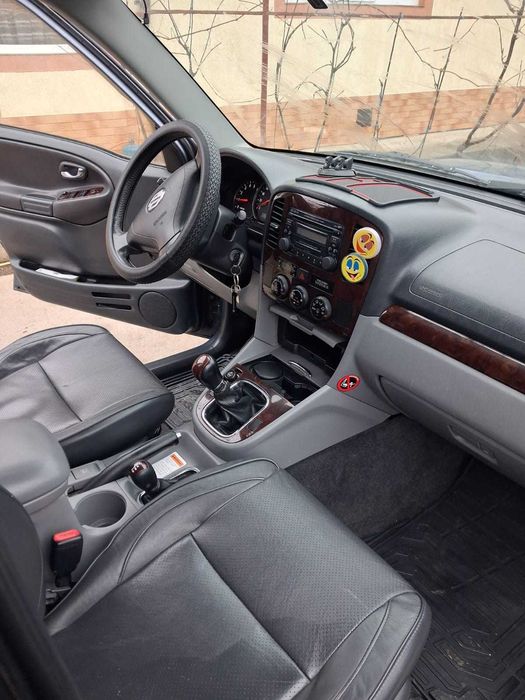 Se vinde suzuki grand vitara 2005.